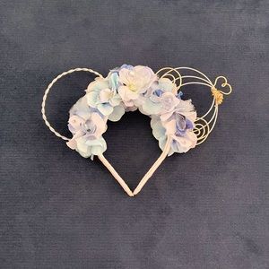 Women’s Wire Cinderella Carriage - Floral Minnie Mouse Ears